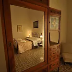 Casa Piazza Grande Feriehus Pietraperzia