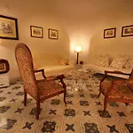 Casa Piazza Grande Feriehus Pietraperzia