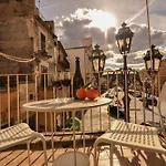 Casa Piazza Grande Pietraperzia