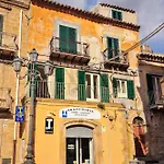 Casa Piazza Grande * Pietraperzia