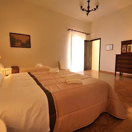 Casa Piazza Grande Holiday home Pietraperzia